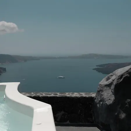 Stella Rocca A Mare Imerovigli (Santorini)